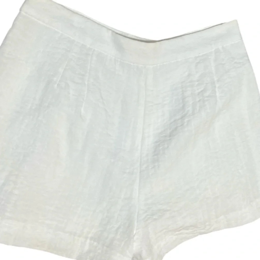 MICHAEL Michael Kors White Shorts Fully Lined Pleated Front Dressy Sz 6